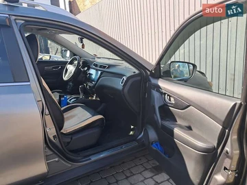 Авто Nissan Rogue 2015 № 7842013