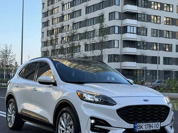Авто Ford Escape 2021 № 7842051