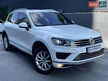 Авто Volkswagen Touareg 2017 № 7842060