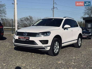 Авто Volkswagen Touareg 2015 № 7842374