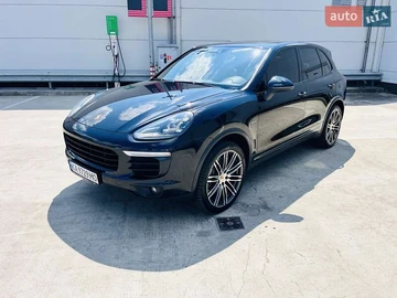 Авто Porsche Cayenne 2015 № 7842416