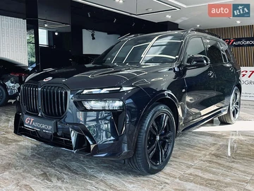Авто BMW X7 2023 № 7842431