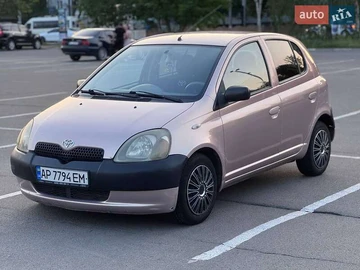 Авто Toyota Yaris 2000 № 7842466