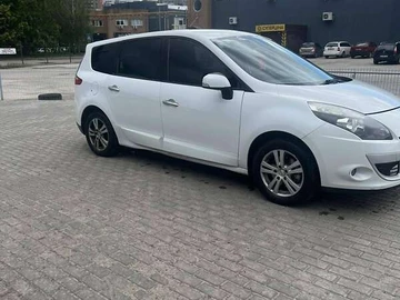Авто Renault Grand Scenic 2010 № 7842584