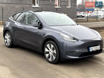 Авто Tesla Model Y 2023 № 7842817