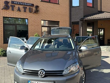 Авто Volkswagen Golf 2011 № 7843003