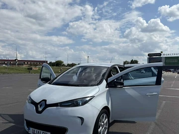 Авто Renault Zoe 2016 № 7843009