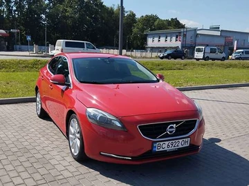 Авто Volvo V40 2015 № 7843071