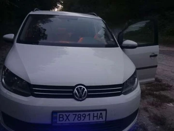 Авто Volkswagen Touran 2011 № 7843077