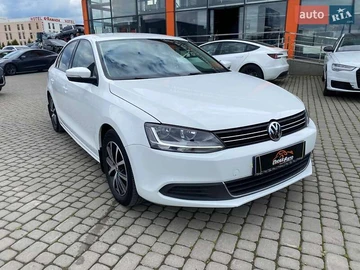 Авто Volkswagen Jetta 2016 № 7843098