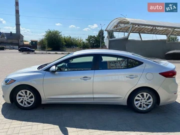 Авто Hyundai Elantra 2016 № 7843117