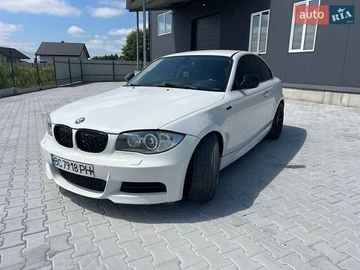 Авто BMW 1 Series 2011 № 7843126