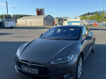 Авто Tesla Model S 2015 № 7843160