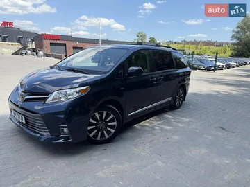 Авто Toyota Sienna 2018 № 7843308
