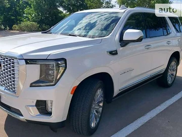 Авто GMC Yukon 2023 № 7843356