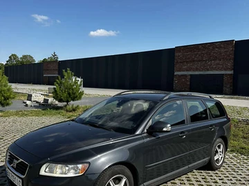 Авто Volvo V50 2009 № 7843652