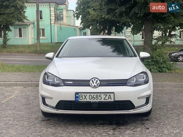 Авто Volkswagen E-Golf 2015 № 7843731