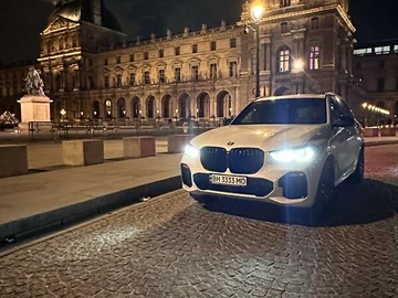 Авто BMW X5 2018 № 7843923