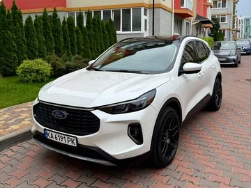 Авто Ford Escape 2023 № 7843976