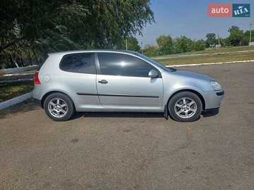 Авто Volkswagen Golf 2004 № 7844084