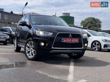 Авто Mitsubishi Outlander Xl 2010 № 7844111