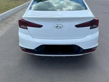 Авто Hyundai Elantra 2018 № 7844261