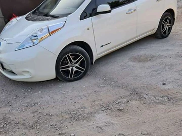 Авто Nissan Leaf 2014 № 7844361