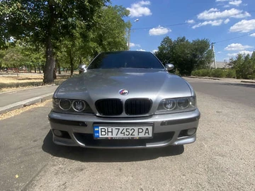 Авто BMW 5 Series 2002 № 7844686