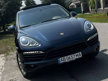 Авто Porsche Cayenne 2011 № 7845308