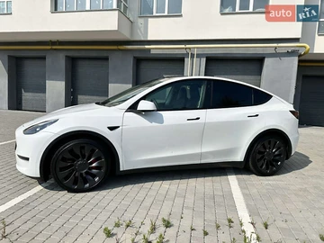 Авто Tesla Model Y 2021 № 7845317