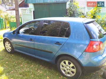 Авто Volkswagen Golf 2004 № 7845477