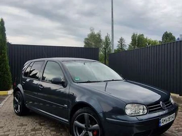 Авто Volkswagen Golf 2003 № 7845541