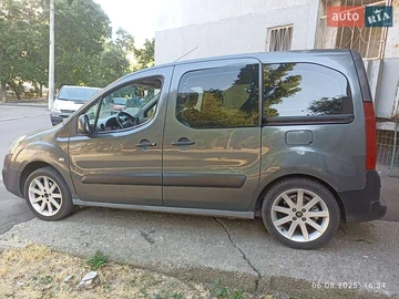 Авто Peugeot Partner 2015 № 7845595