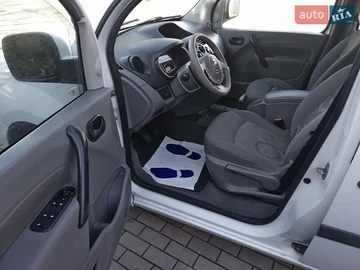 Авто Renault Kangoo 2017 № 7845601