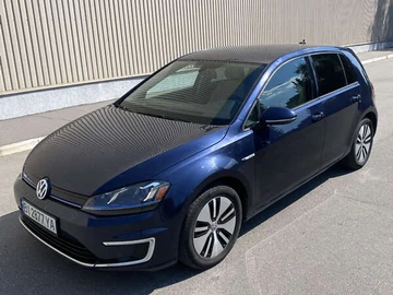 Авто Volkswagen E-Golf 2015 № 7845635