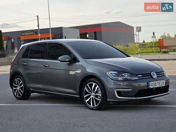 Авто Volkswagen E-Golf 2018 № 7845693