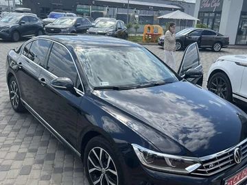 Авто Volkswagen Passat 2018 № 7845786