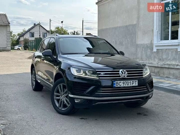 Авто Volkswagen Touareg 2015 № 7845816