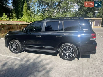 Авто Toyota Land Cruiser 2020 № 7845875