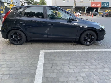 Авто Hyundai I30 2009 № 7846065