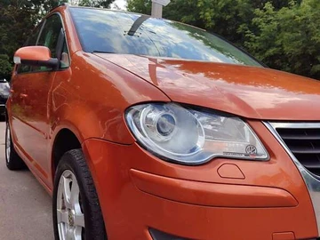 Авто Volkswagen Touran 2008 № 7846143