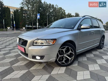 Авто Volvo V50 2011 № 7846217
