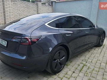 Авто Tesla Model 3 2019 № 7846499