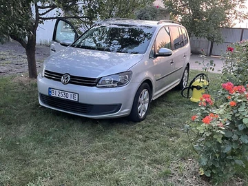 Авто Volkswagen Touran 2011 № 7846554