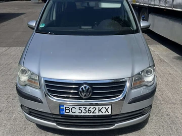 Авто Volkswagen Touran 2010 № 7846809