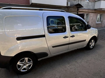 Авто Renault Kangoo 2017 № 7847044