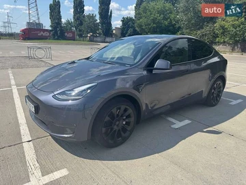 Авто Tesla Model Y 2023 № 7847133