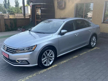 Авто Volkswagen Passat 2017 № 7847397
