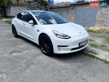 Авто Tesla Model 3 2019 № 7847426