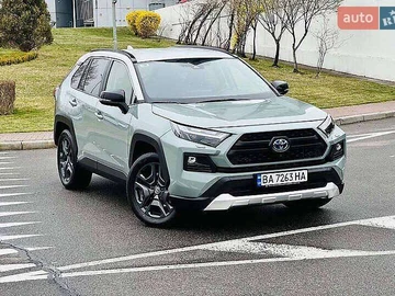 Авто Toyota Rav4 2021 № 7847485